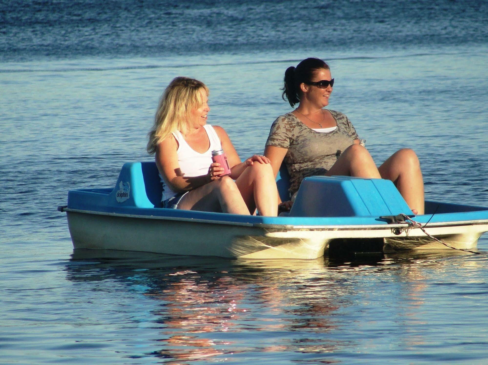 Pine Point Lodge Resort & Motel Crane Lake Bagian luar foto