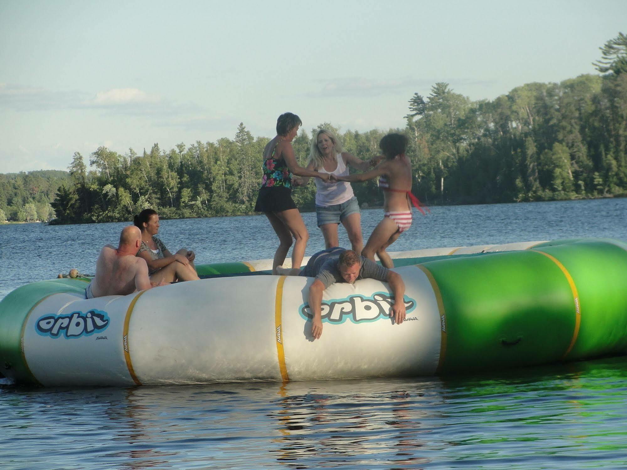 Pine Point Lodge Resort & Motel Crane Lake Bagian luar foto